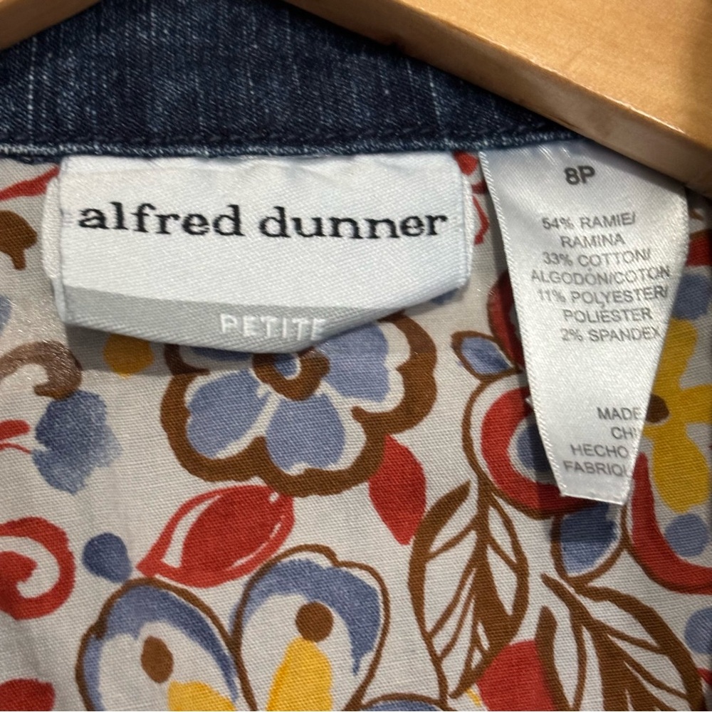Alfred Dunner Vintage Floral Embroidered Jean Jacket Size 8 Petite Colorful - Picture 13 of 13
